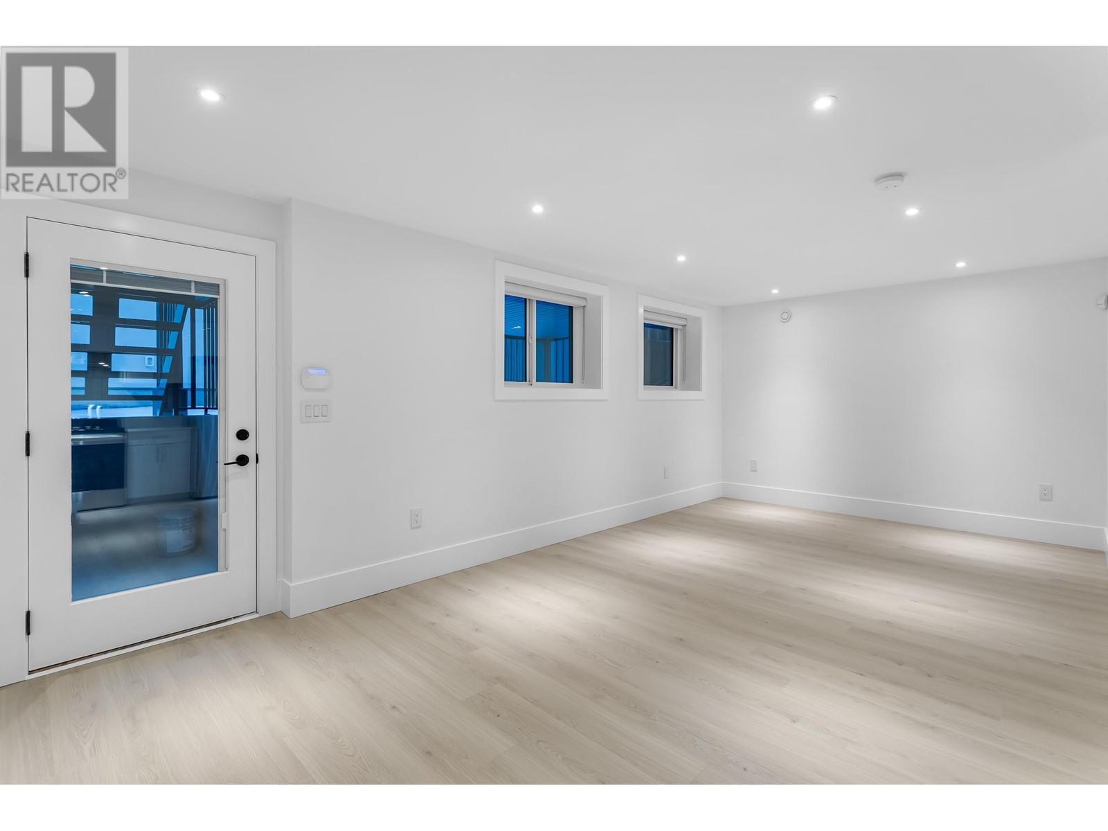 6916 Union Street, Burnaby, British Columbia  V5B 1X5 - Photo 34 - R3013183