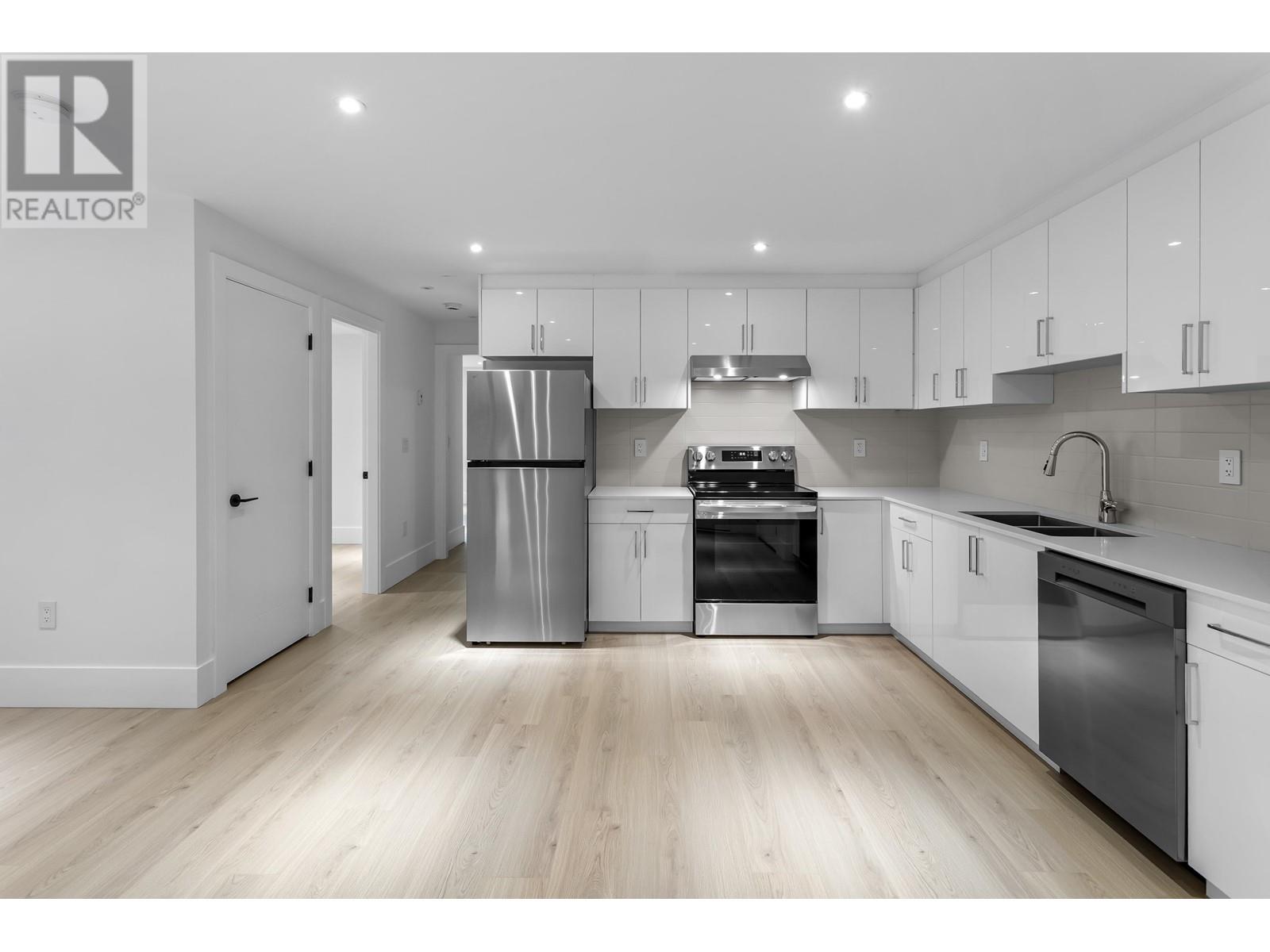 6916 Union Street, Burnaby, British Columbia  V5B 1X5 - Photo 35 - R3013183