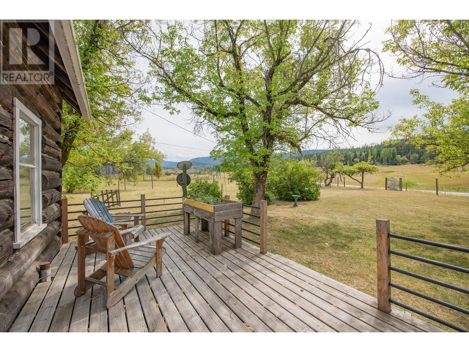 735 Highway 6 Highway, Cherryville, British Columbia  V0E 2G3 - Photo 28 - 10334459
