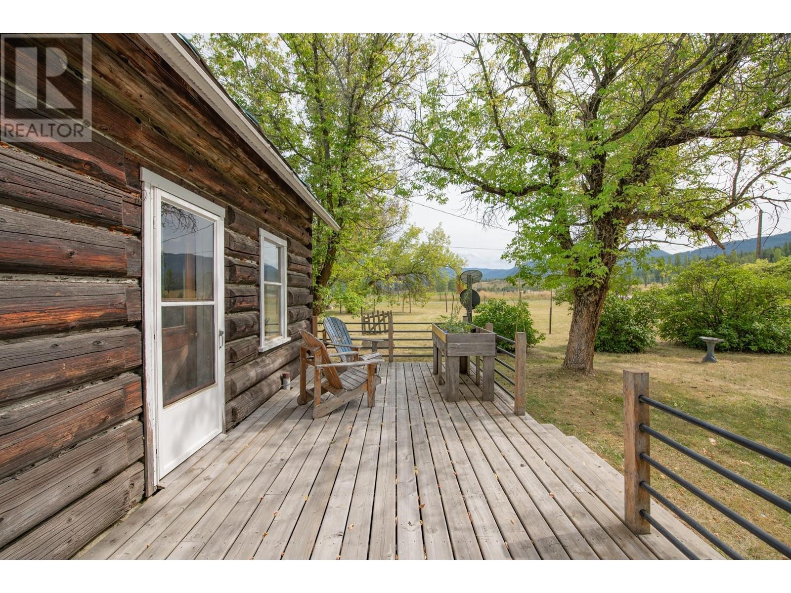 735 Highway 6 Highway, Cherryville, British Columbia  V0E 2G3 - Photo 27 - 10334459