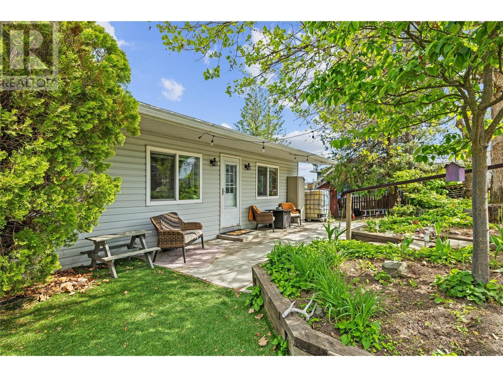 11331 Bond Road, Lake Country, British Columbia  V4V 1J5 - Photo 5 - 10348916