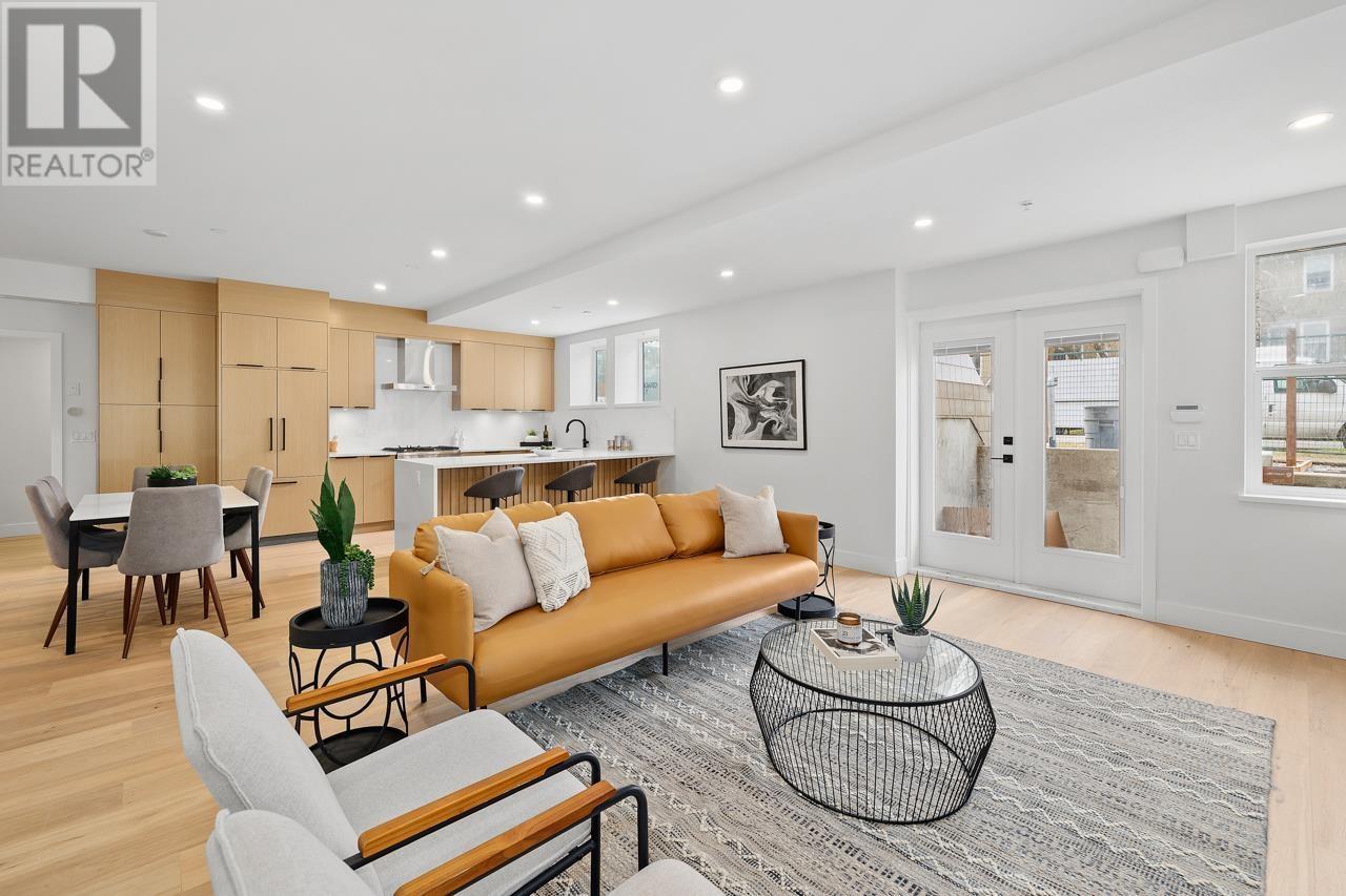 4542 Quebec Street, Vancouver, British Columbia  V5V 3L9 - Photo 3 - R3013317