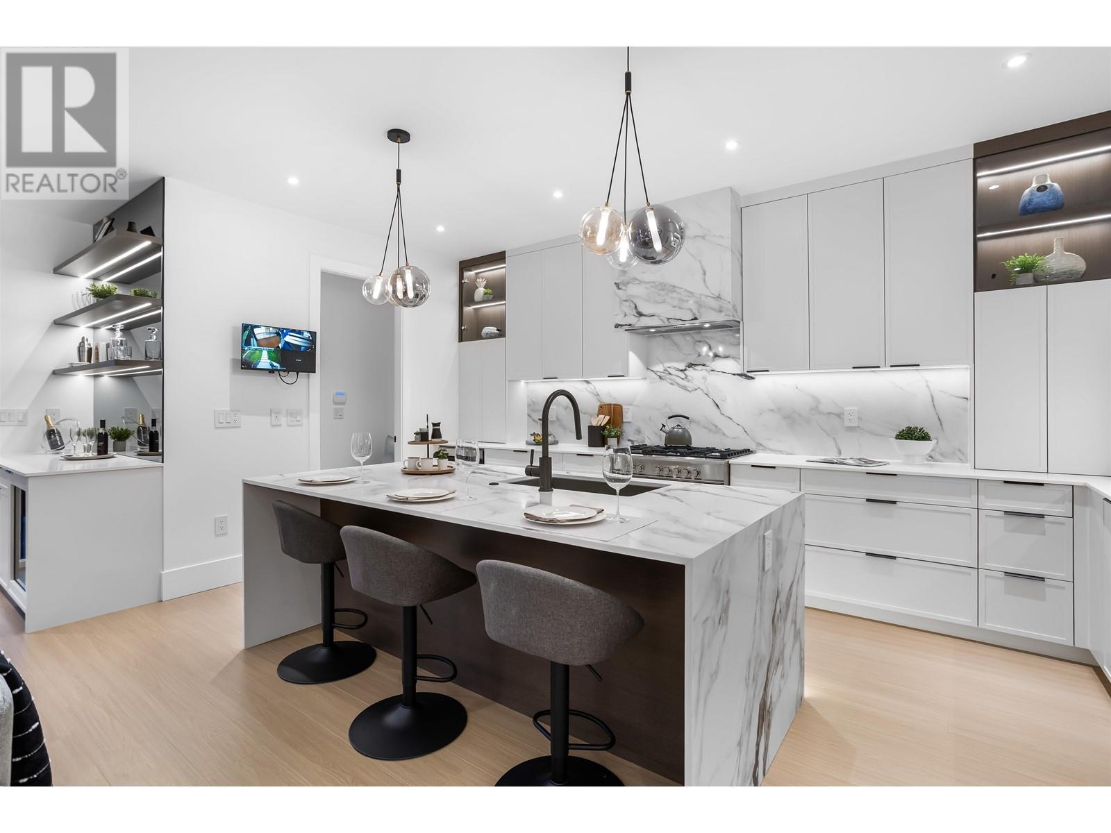 6918 Union Street, Burnaby, British Columbia  V5B 1X5 - Photo 21 - R3013325
