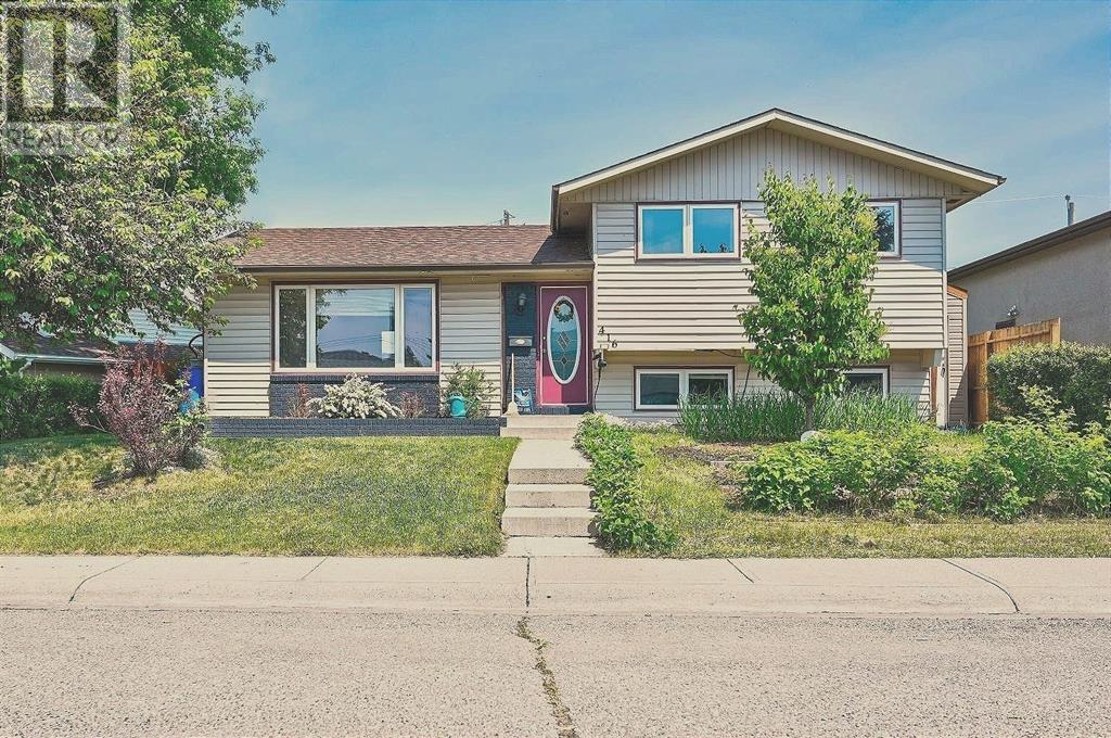416 Penbrooke Crescent Se, Calgary, Alberta  T2A 3T7 - Photo 1 - A2227096