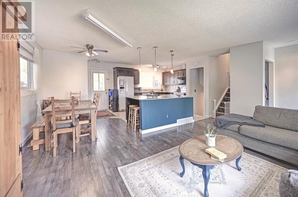 416 Penbrooke Crescent Se, Calgary, Alberta  T2A 3T7 - Photo 10 - A2227096