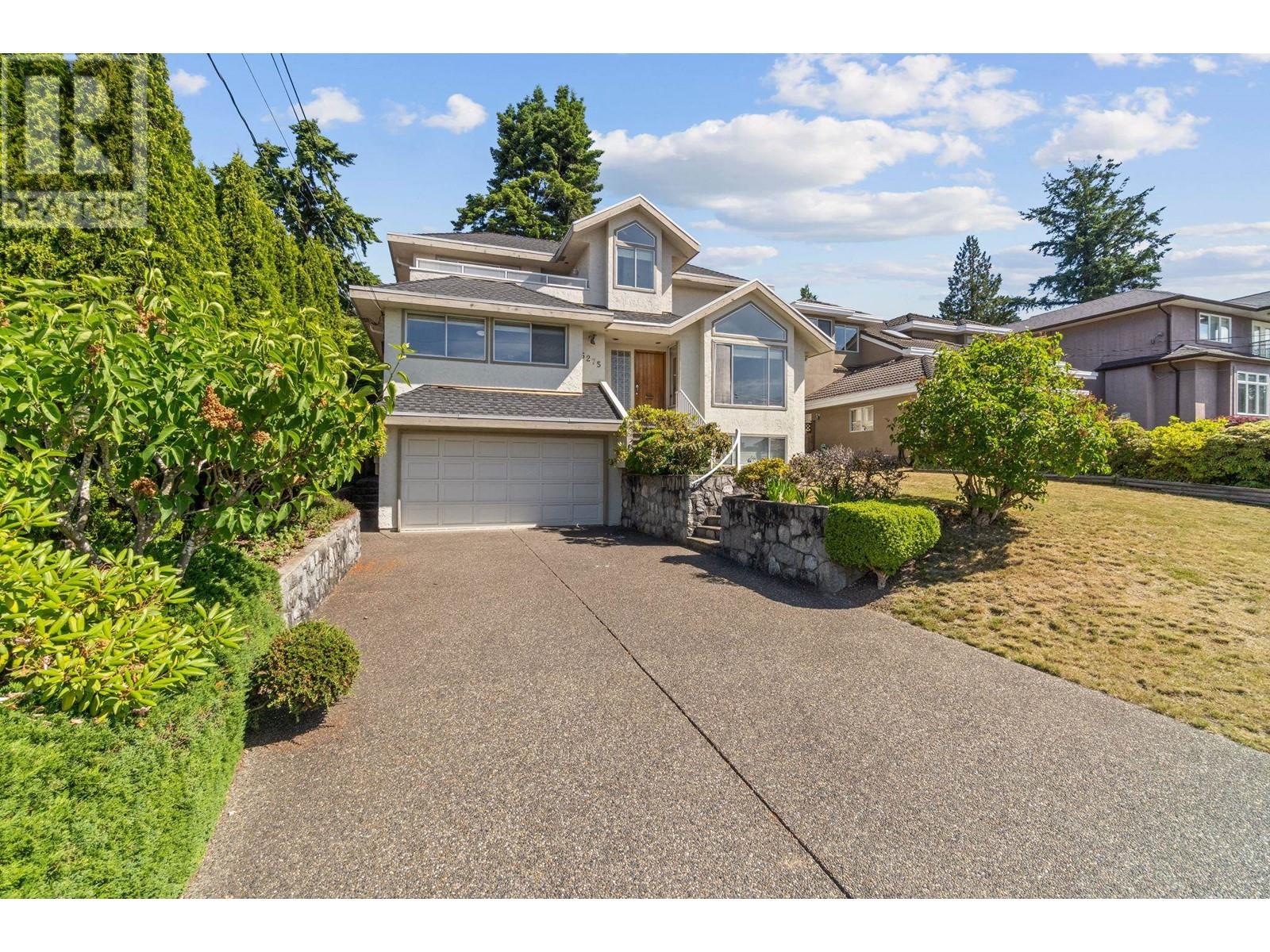 5275 Mckee Street, Burnaby, British Columbia  V5J 2T7 - Photo 1 - R3013013