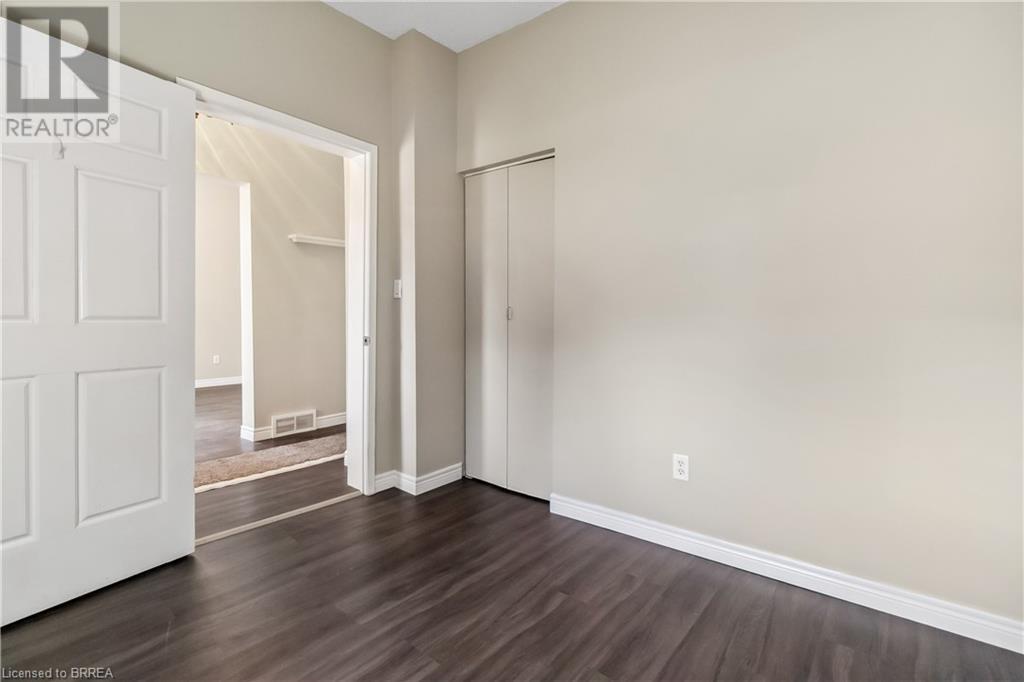 160 Nelson Street, Brantford, Ontario  N3S 4B6 - Photo 12 - 40704573