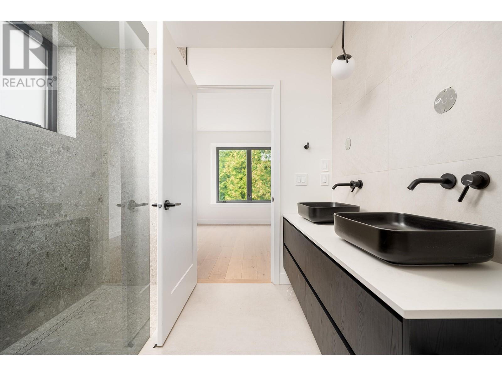 8088 Laurel Street, Vancouver, British Columbia  V6P 3V1 - Photo 9 - R3013273