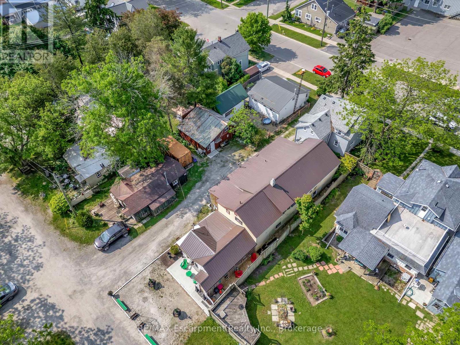 306 St. Patrick Street W, Norfolk, Ontario  N0A 1M0 - Photo 2 - X12205915
