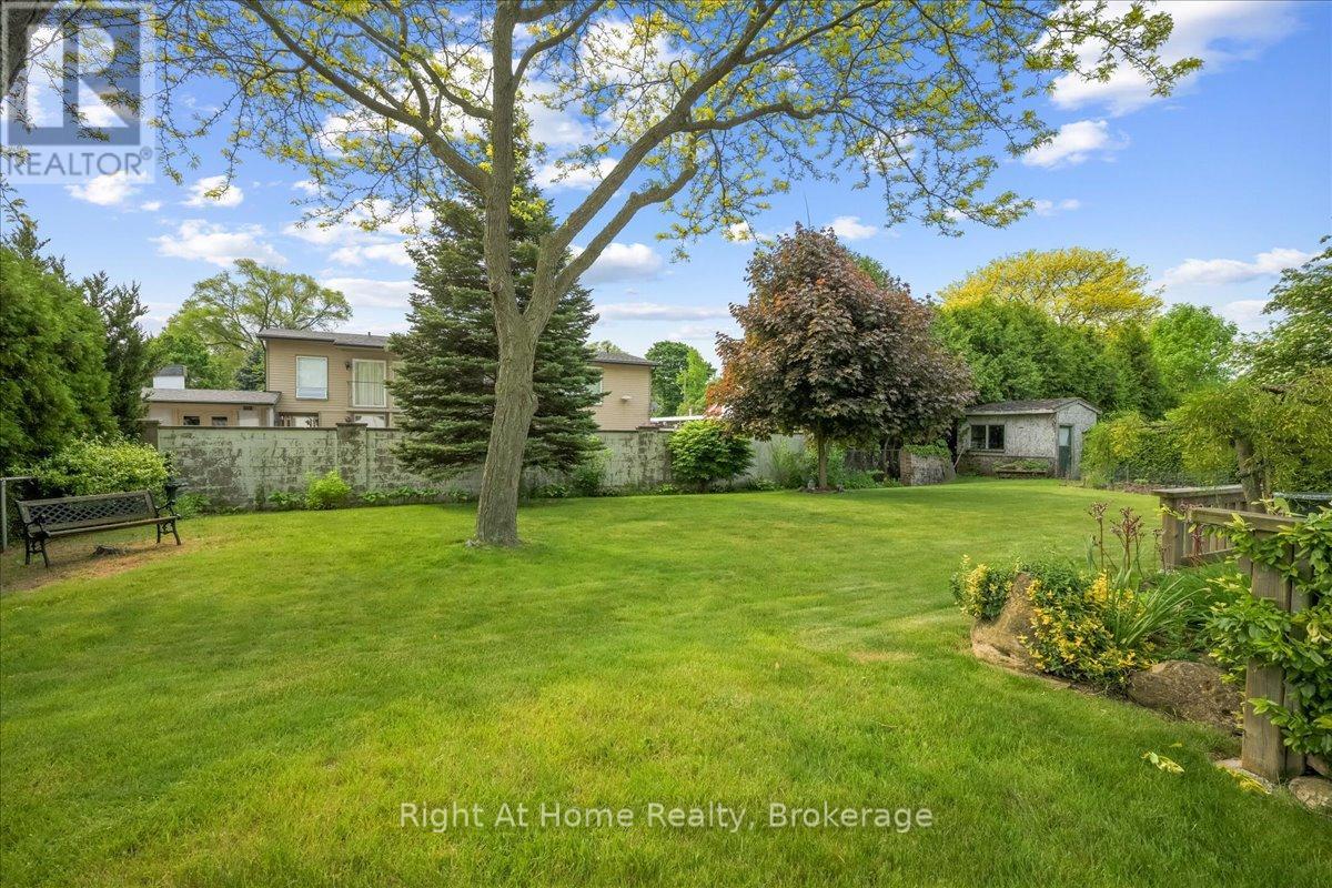 357 Seaton Drive, Oakville, Ontario  L6L 3X9 - Photo 15 - W12208726