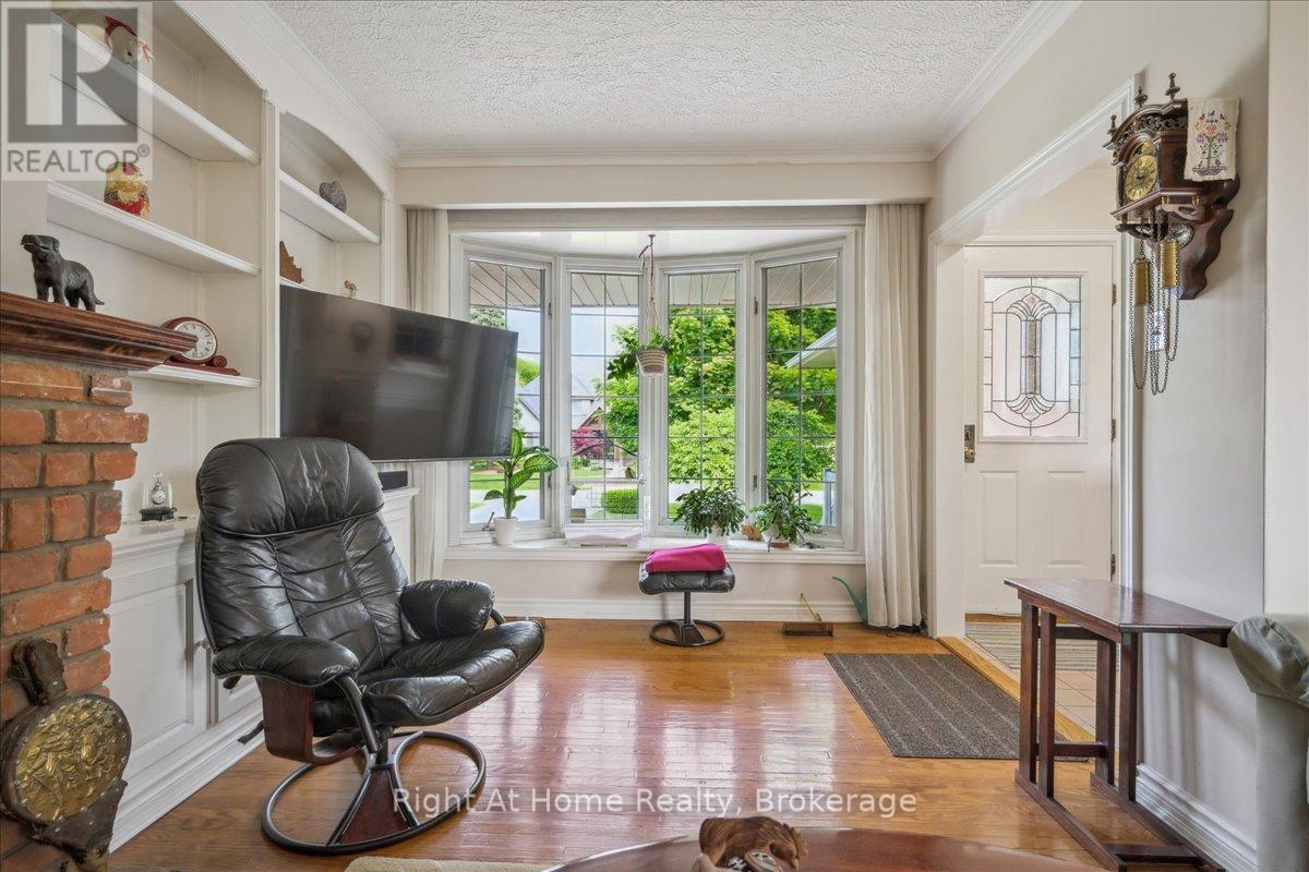 357 Seaton Drive, Oakville, Ontario  L6L 3X9 - Photo 26 - W12208726