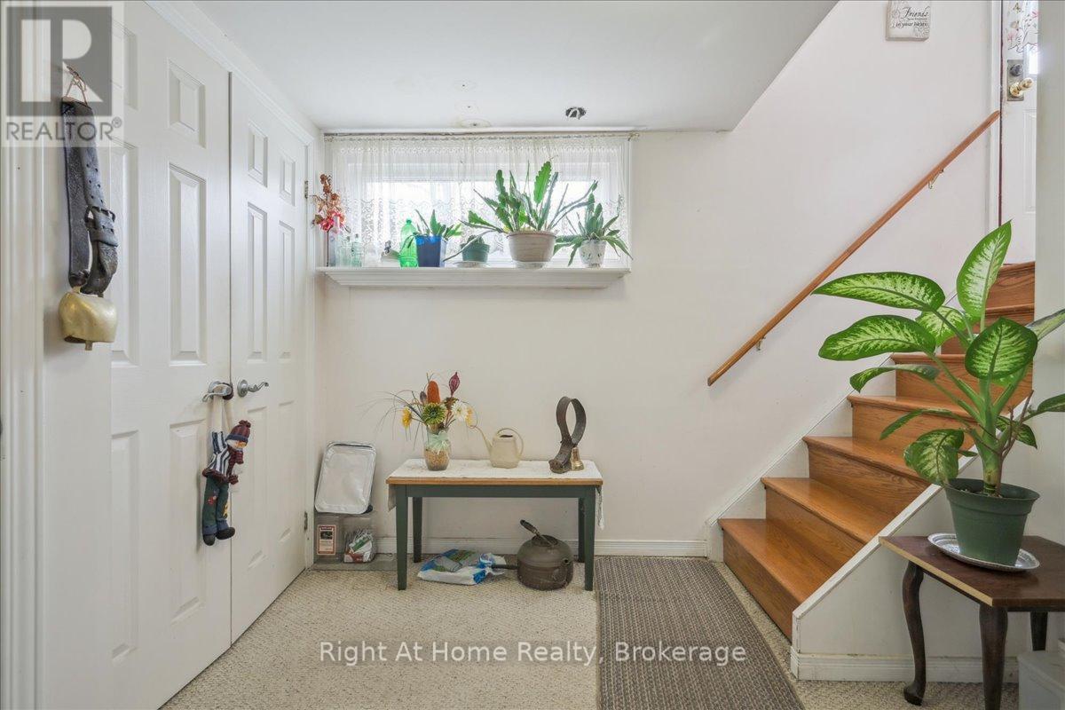 357 Seaton Drive, Oakville, Ontario  L6L 3X9 - Photo 36 - W12208726