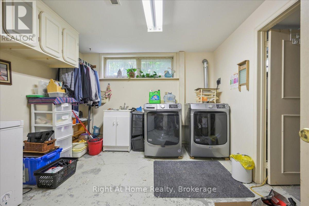 357 Seaton Drive, Oakville, Ontario  L6L 3X9 - Photo 42 - W12208726