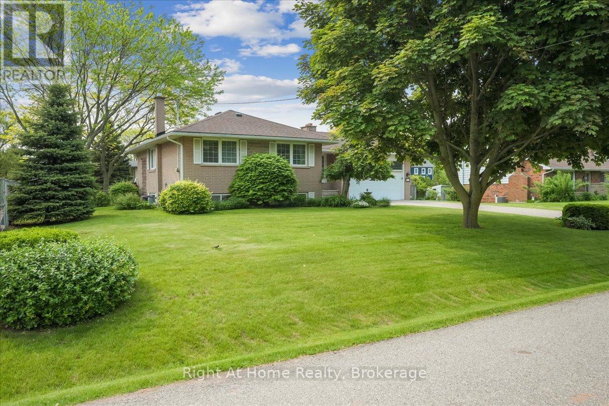 357 Seaton Drive, Oakville, Ontario  L6L 3X9 - Photo 8 - W12208726