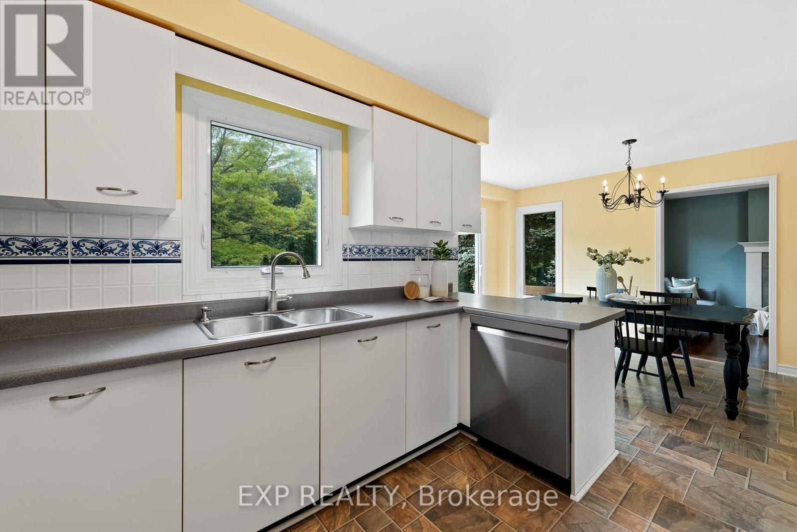 757 Beatty Crescent, Cobourg, Ontario  K9A 5K7 - Photo 15 - X12208714