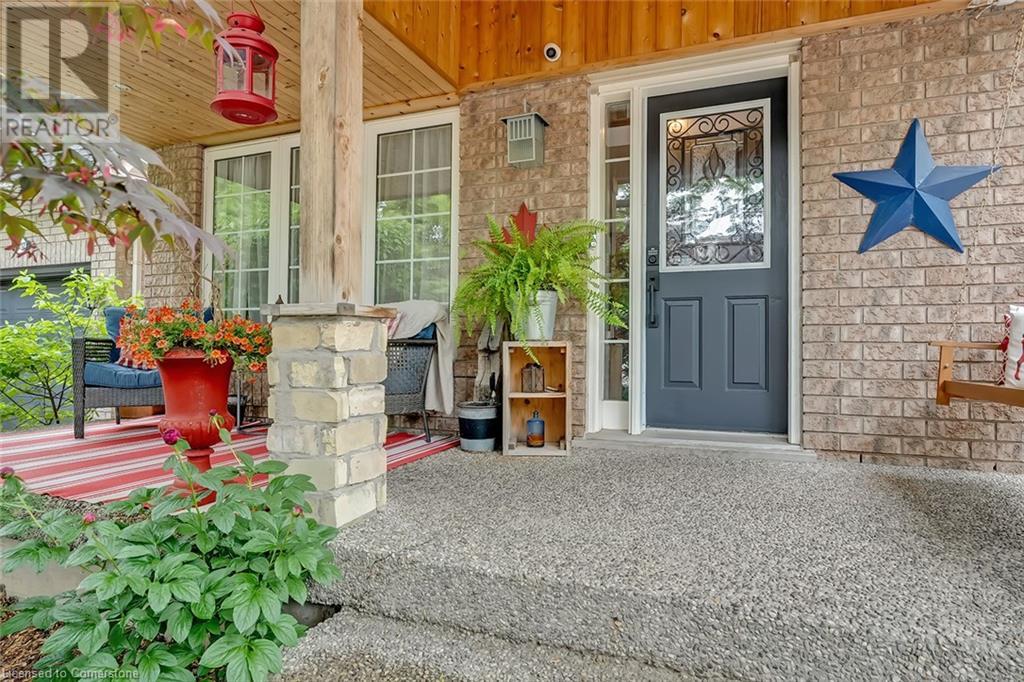 2214 Kenneth Crescent, Burlington, Ontario  L7L 6V7 - Photo 3 - 40737753