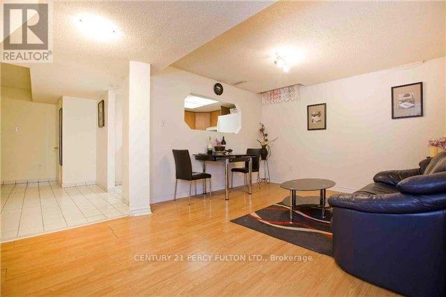 3 Halder Crescent, Markham (Milliken Mills East), Ontario  L3R 7E8 - Photo 3 - N12208187