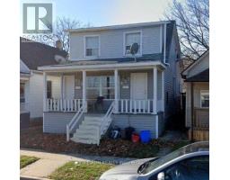 827 BRIDGE AVENUE, Windsor, Ontario