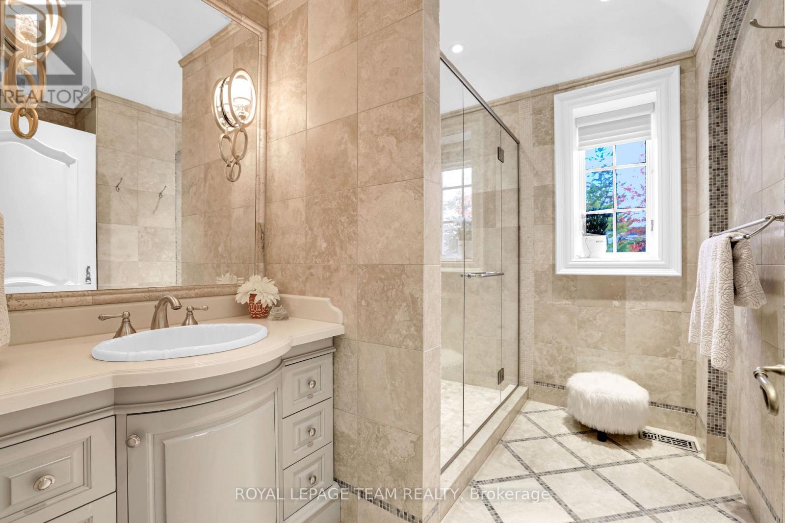480 Manor Avenue, Ottawa, Ontario  K1M 0H9 - Photo 33 - X12062406