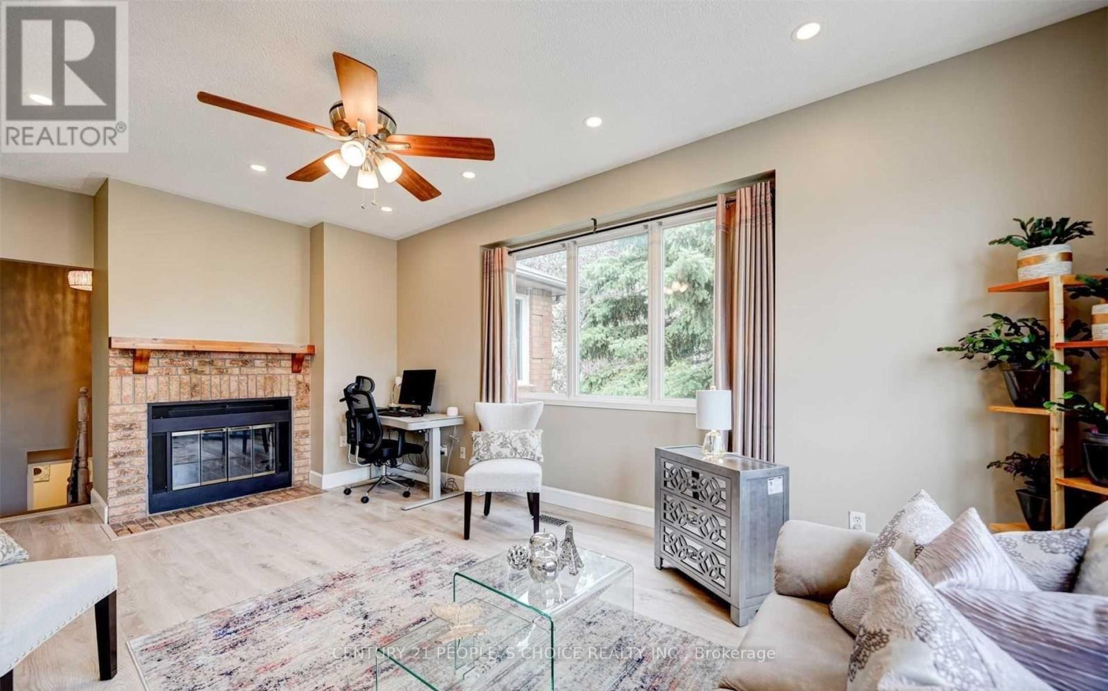 1162 Leewood Drive, Oakville, Ontario  L6M 3B9 - Photo 17 - W12187610