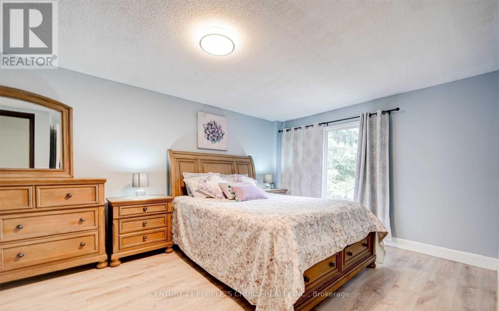 1162 Leewood Drive, Oakville, Ontario  L6M 3B9 - Photo 19 - W12187610
