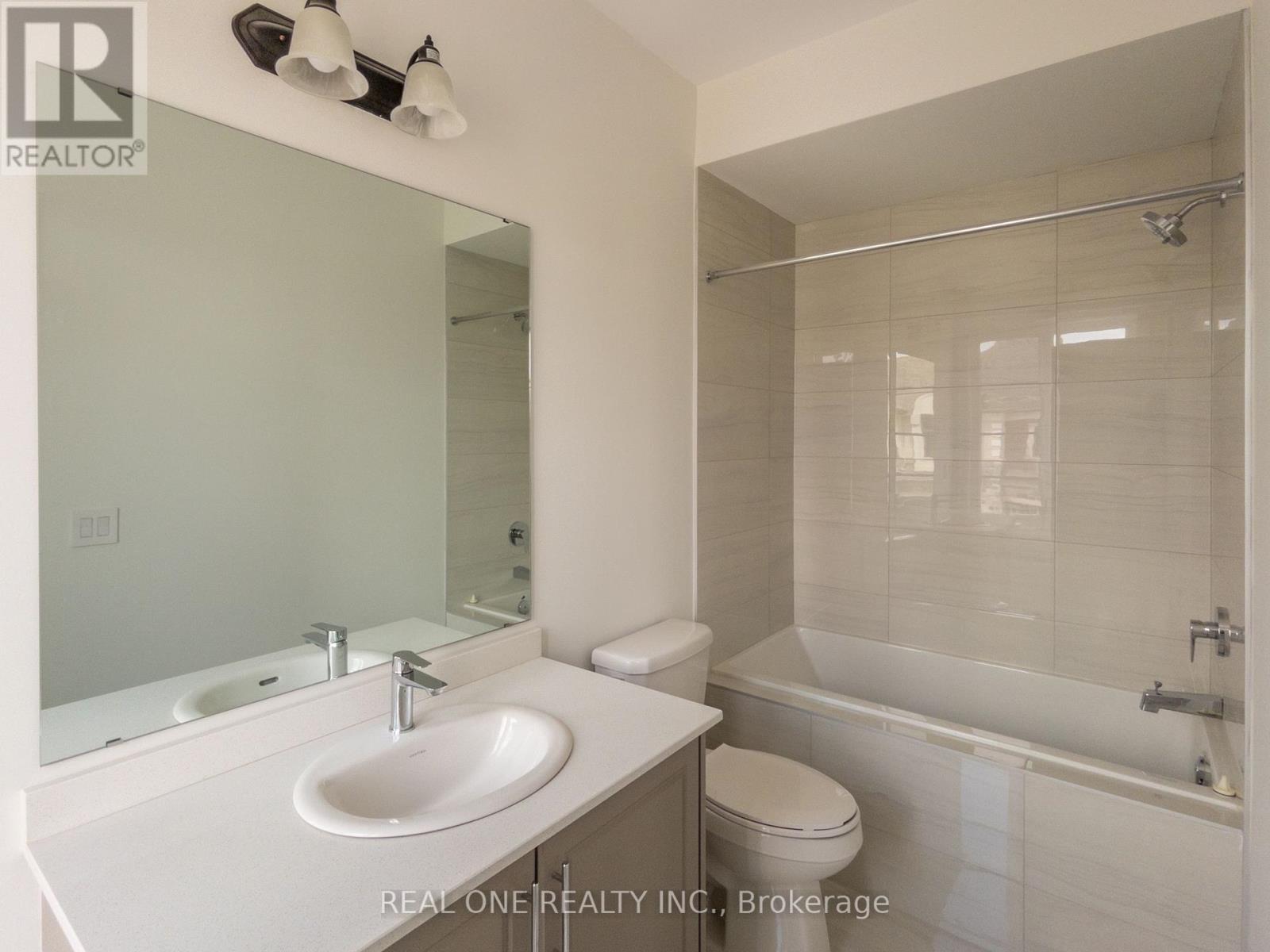 1382 Queens Plate Road, Oakville (Ga Glen Abbey), Ontario  L6M 5L4 - Photo 17 - W12208665