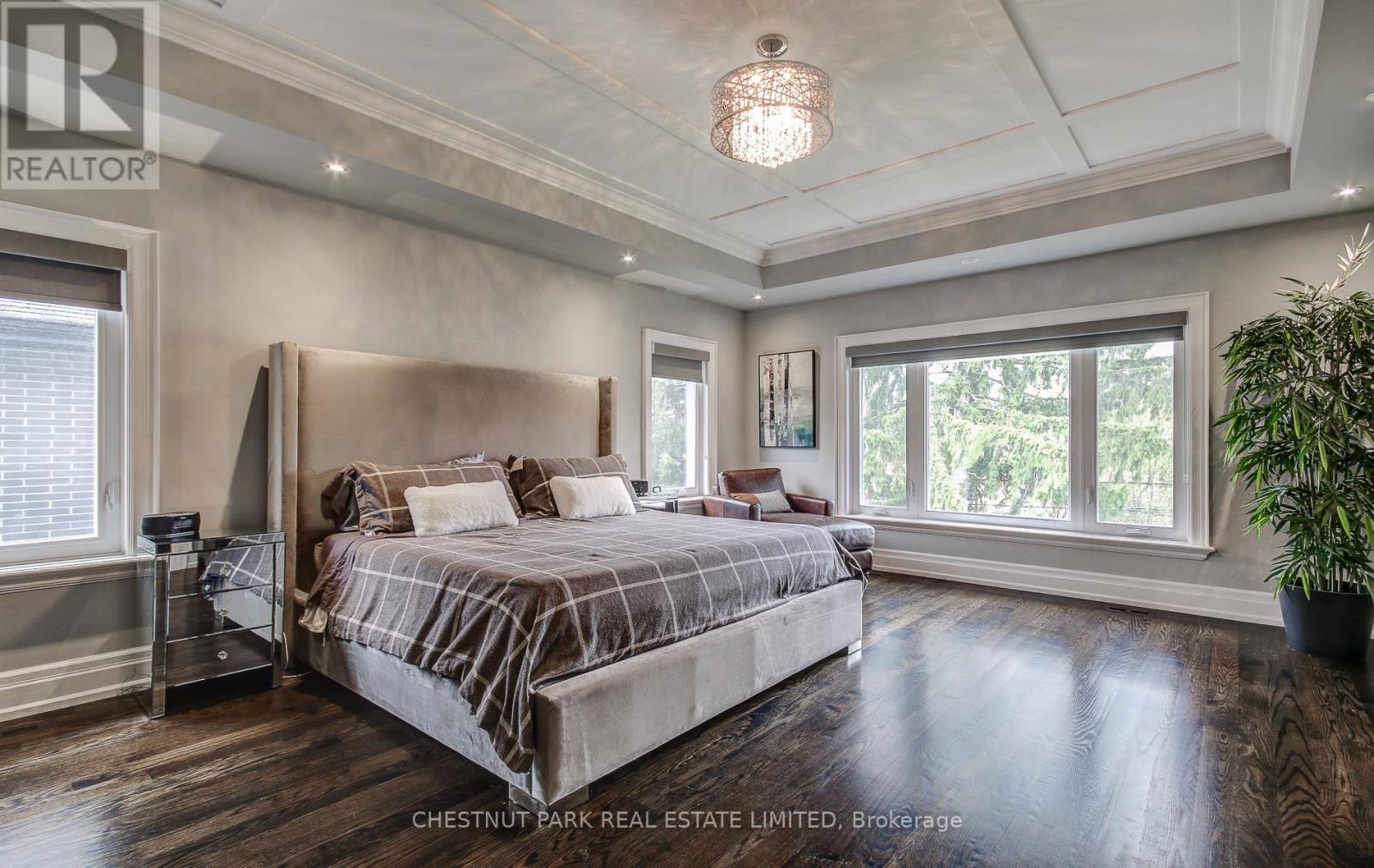 22 Lesmar Drive, Toronto, Ontario  M9B 2V1 - Photo 23 - W12204109