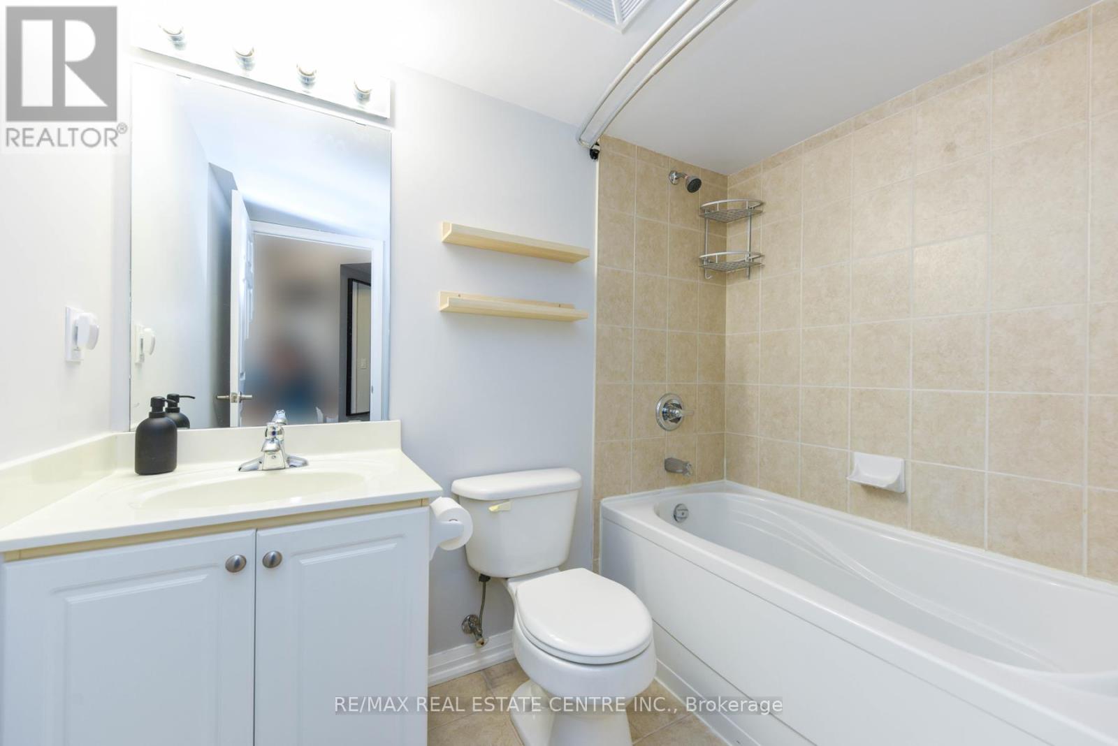 1313 - 220 Forum Drive, Mississauga (Hurontario), Ontario  L4Z 4K1 - Photo 13 - W12208669