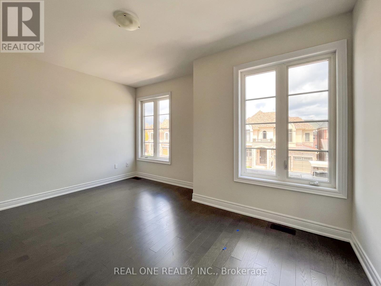 1382 Queens Plate Road, Oakville (Ga Glen Abbey), Ontario  L6M 5L4 - Photo 14 - W12208665