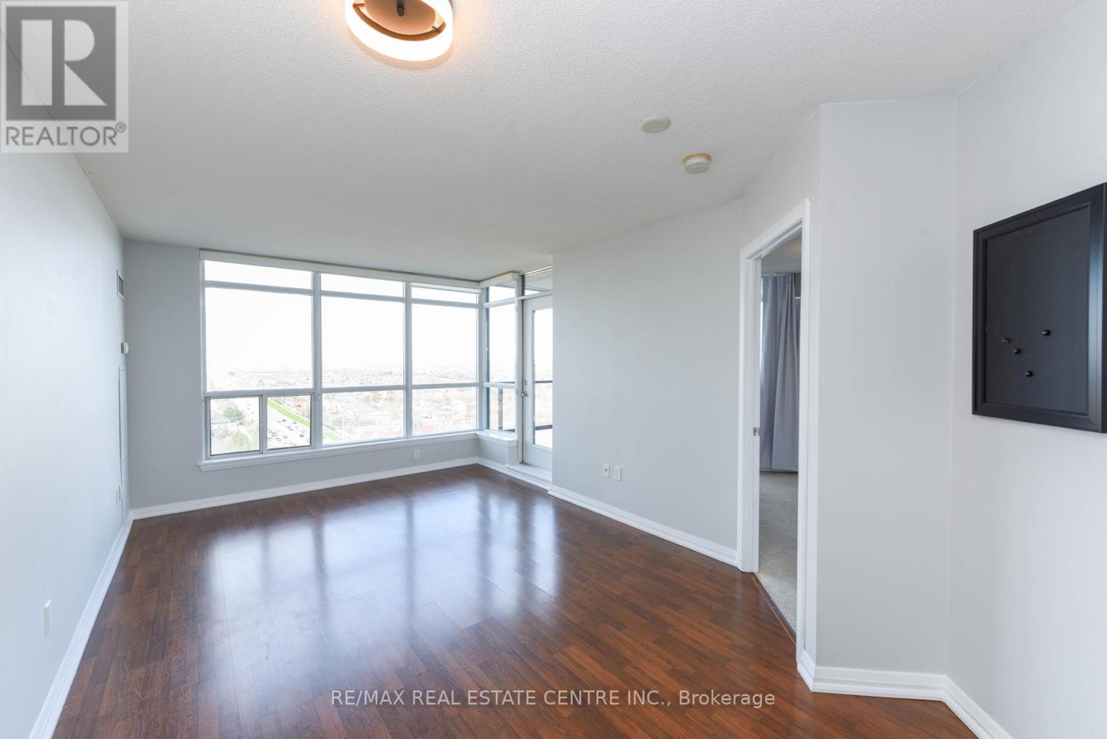 1313 - 220 Forum Drive, Mississauga (Hurontario), Ontario  L4Z 4K1 - Photo 14 - W12208669