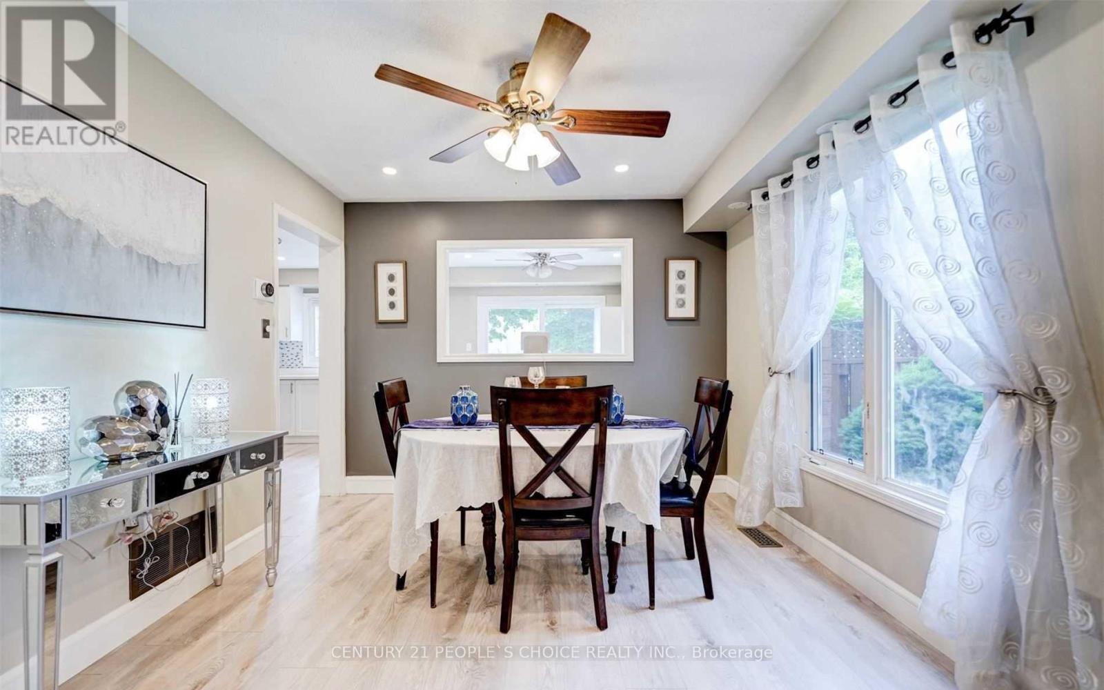 1162 Leewood Drive, Oakville, Ontario  L6M 3B9 - Photo 9 - W12187610