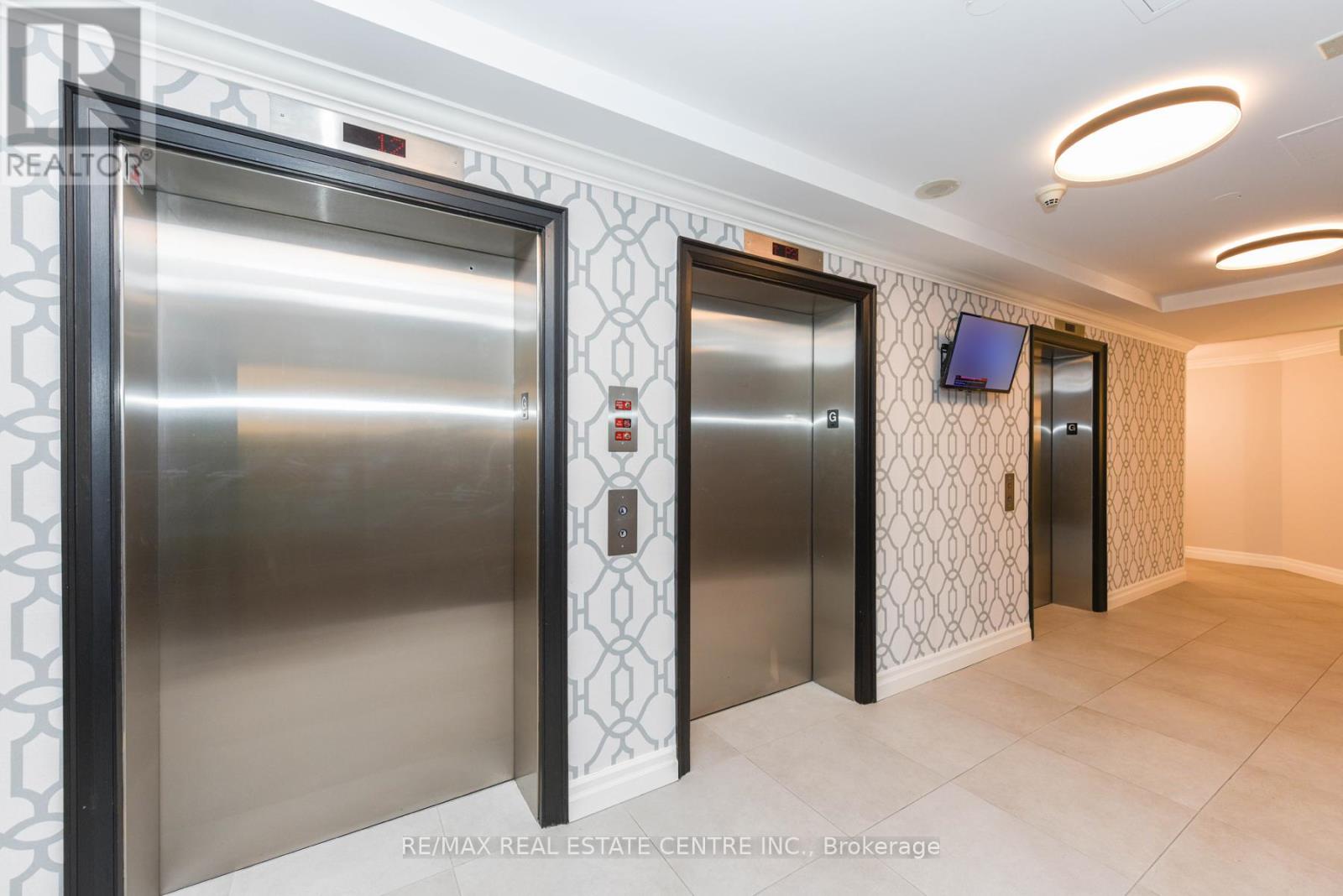 1313 - 220 Forum Drive, Mississauga (Hurontario), Ontario  L4Z 4K1 - Photo 4 - W12208669