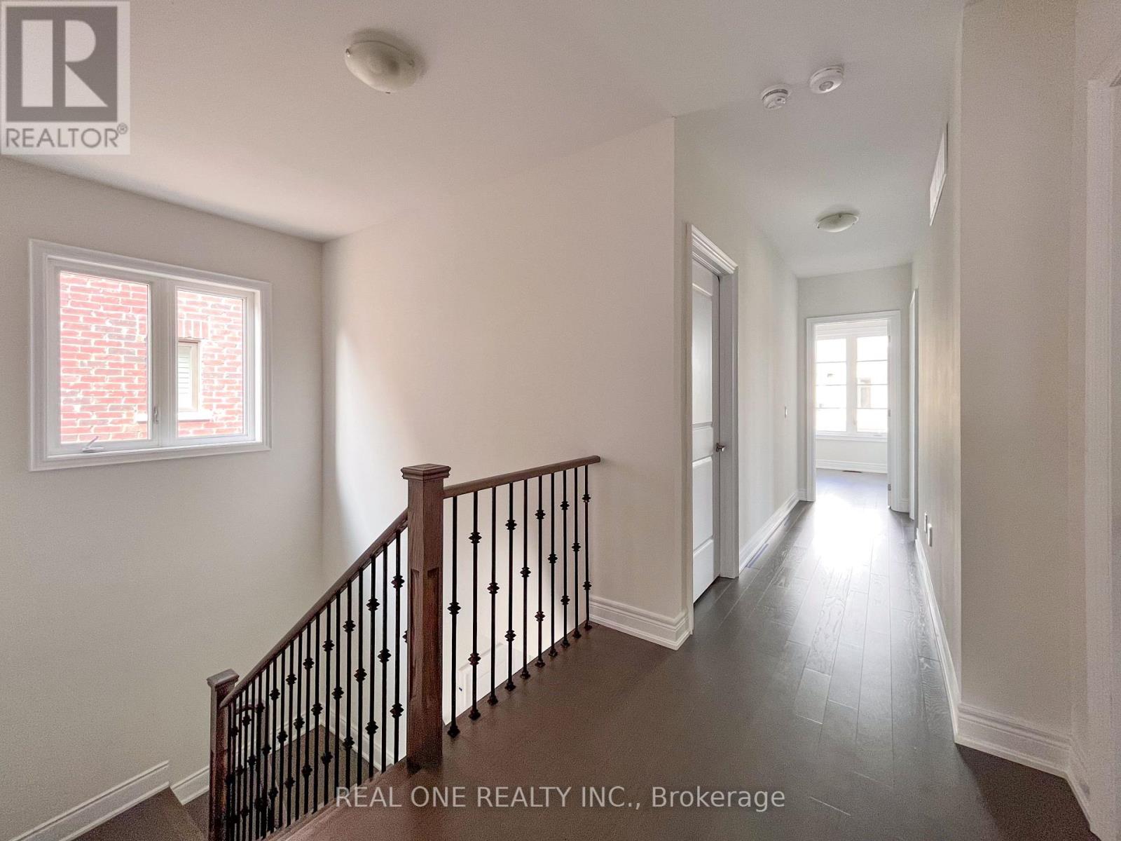 1382 Queens Plate Road, Oakville (Ga Glen Abbey), Ontario  L6M 5L4 - Photo 11 - W12208665