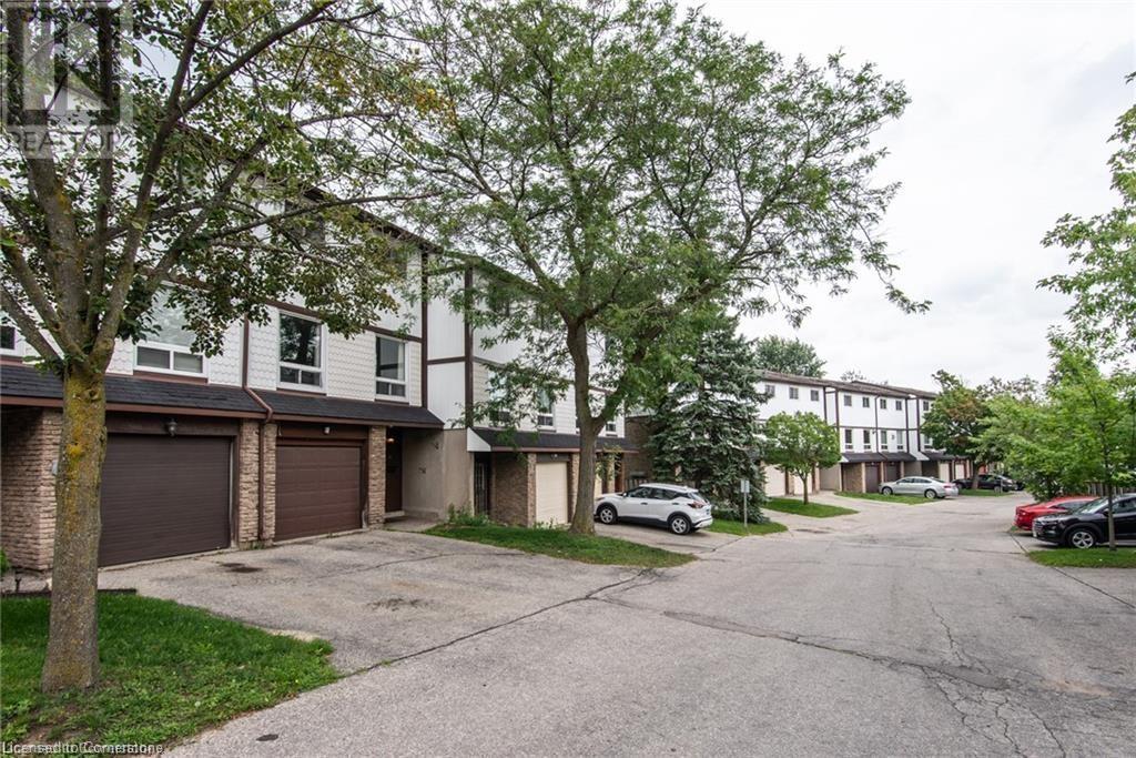 80 Old Country Drive Unit# 14, Kitchener, Ontario  N2E 2E5 - Photo 4 - 40711803