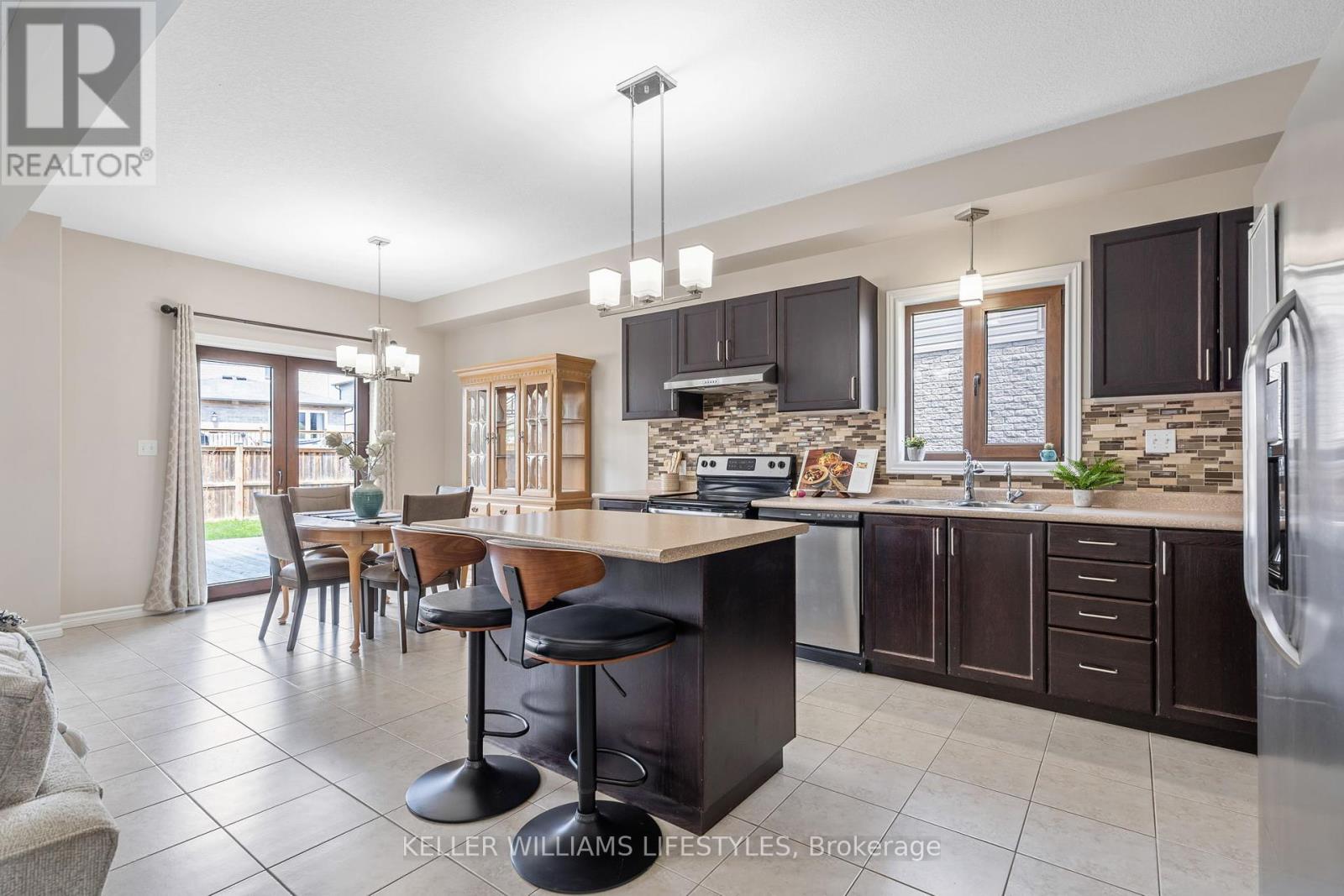 1804 Cedarpark Drive, London North (North D), Ontario  N5X 0H9 - Photo 13 - X12208725