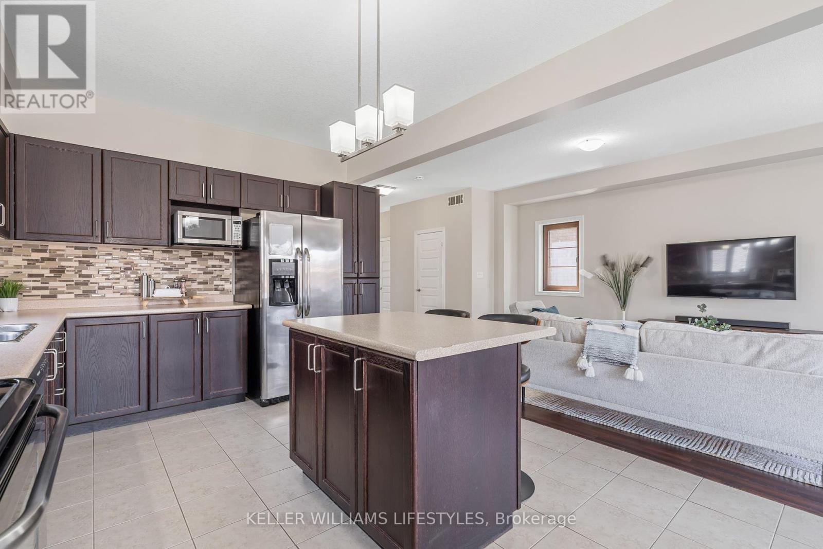 1804 Cedarpark Drive, London North (North D), Ontario  N5X 0H9 - Photo 17 - X12208725