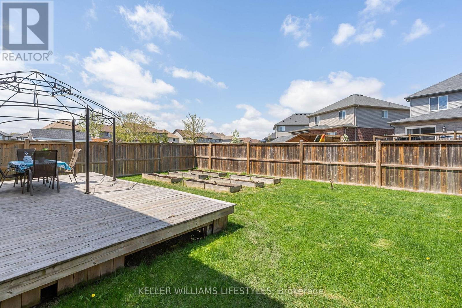 1804 Cedarpark Drive, London North (North D), Ontario  N5X 0H9 - Photo 37 - X12208725
