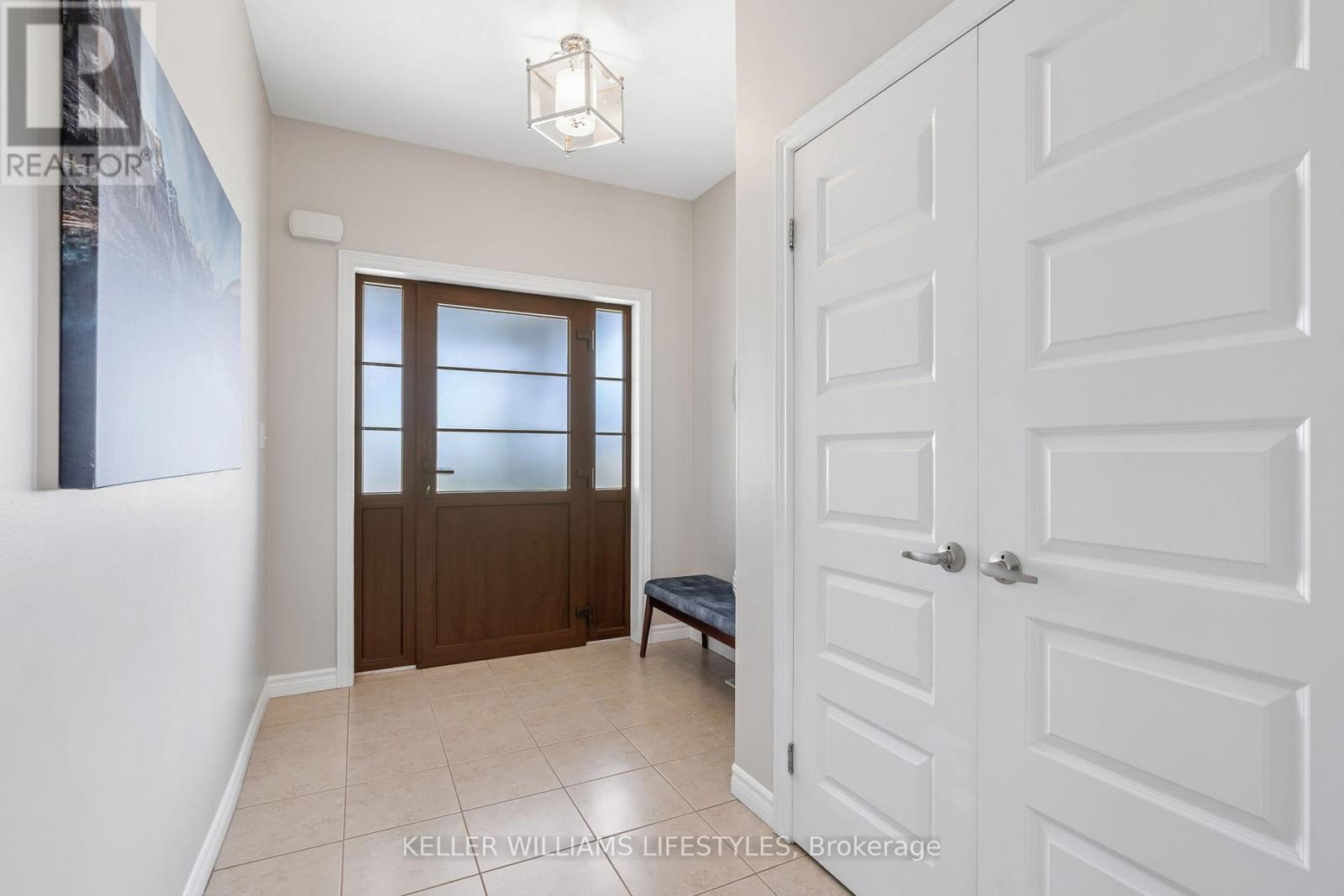 1804 Cedarpark Drive, London North (North D), Ontario  N5X 0H9 - Photo 4 - X12208725