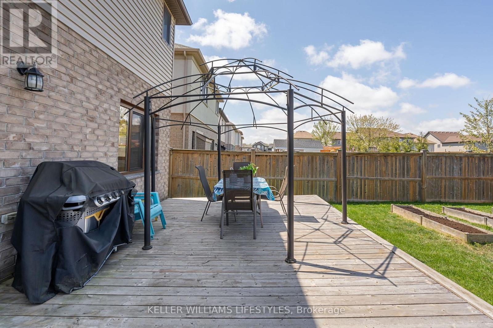 1804 Cedarpark Drive, London North (North D), Ontario  N5X 0H9 - Photo 40 - X12208725
