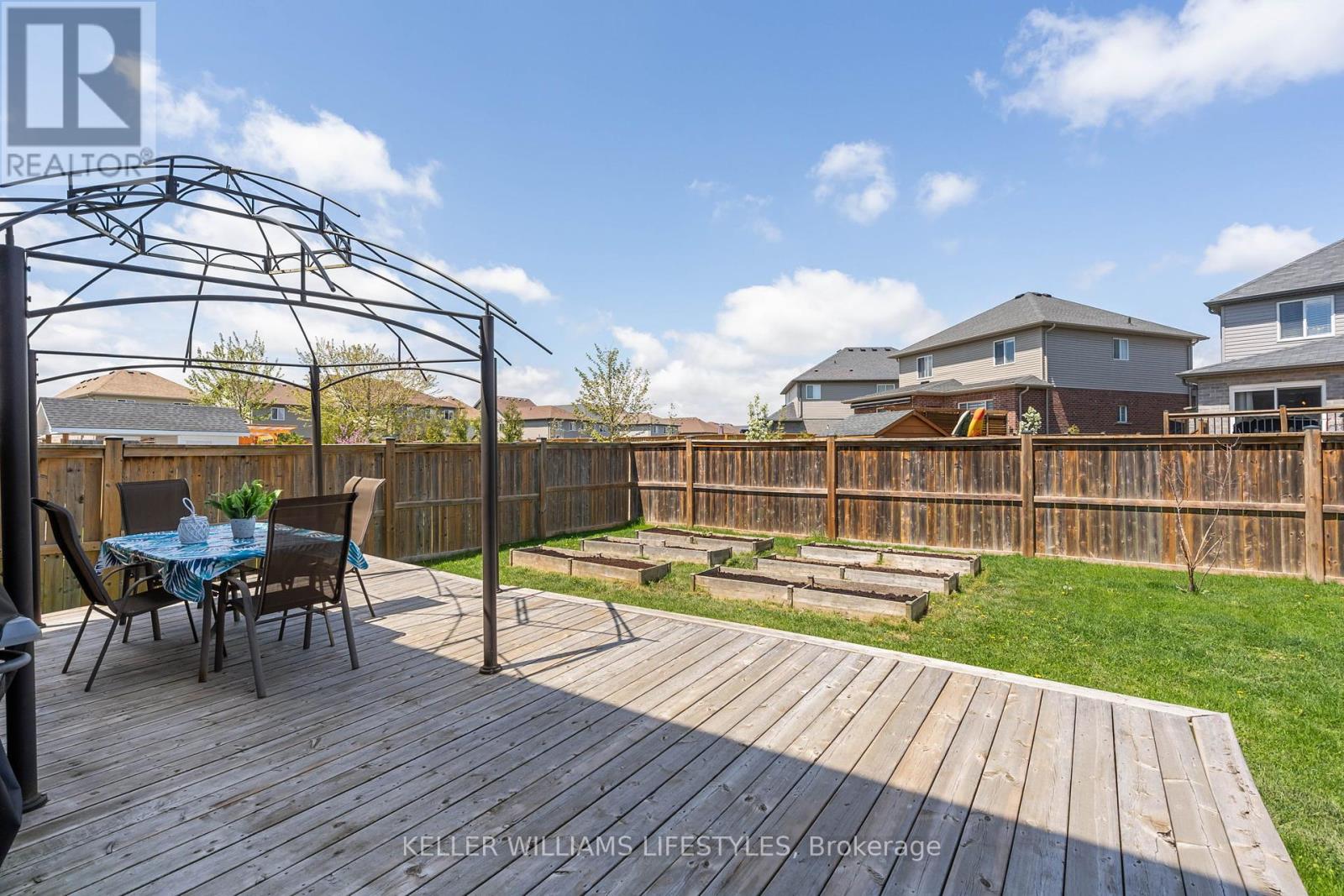 1804 Cedarpark Drive, London North (North D), Ontario  N5X 0H9 - Photo 41 - X12208725