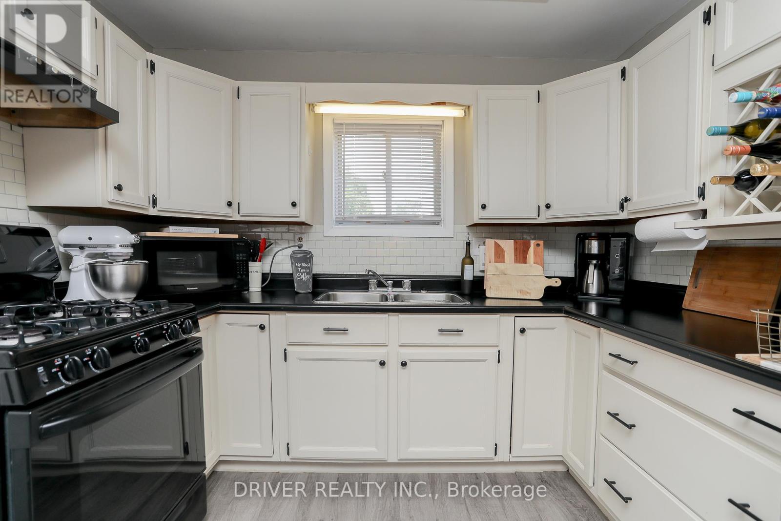 165 South Street W, Aylmer, Ontario  N5H 1S2 - Photo 10 - X12208732