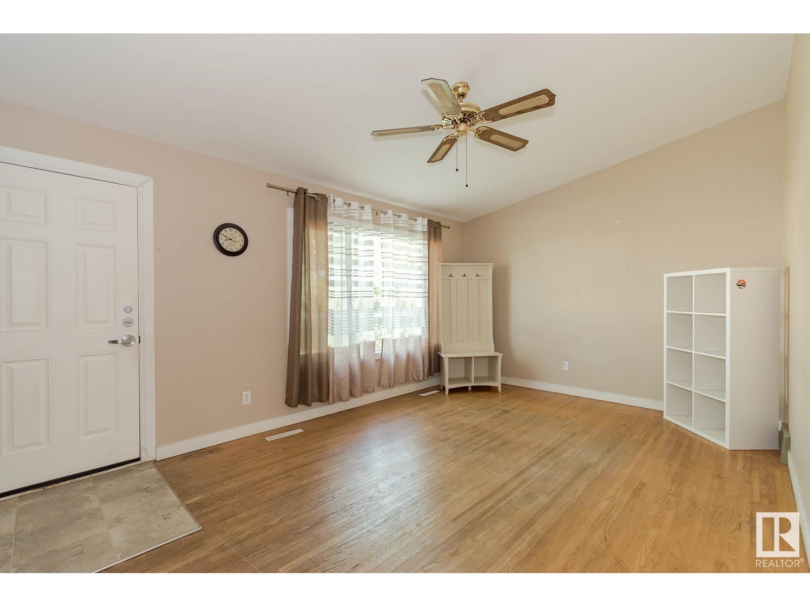 Property at 10941 159 ST NW image 5
