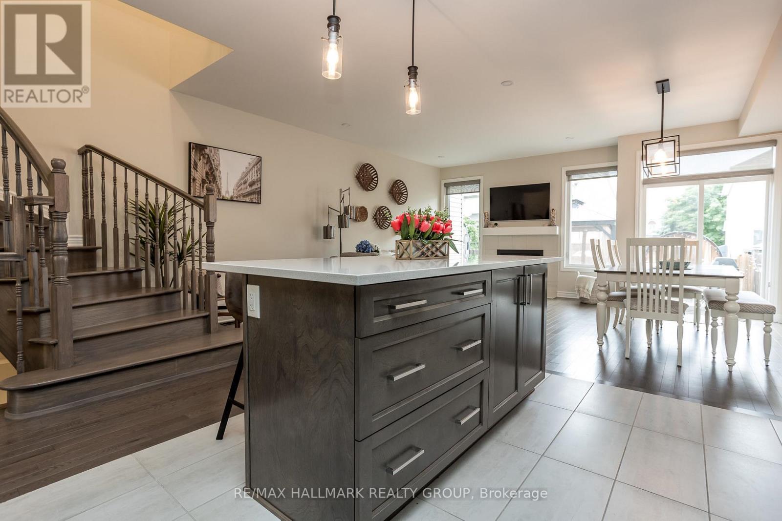 208 Sittelle Private, Ottawa, Ontario  K4A 1G1 - Photo 14 - X12208701
