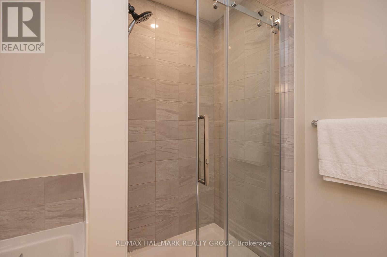 208 Sittelle Private, Ottawa, Ontario  K4A 1G1 - Photo 31 - X12208701