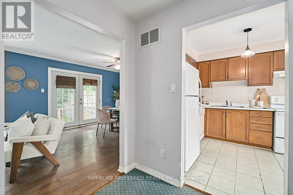 56 Champine Square, Clarington, Ontario  L1C 4W2 - Photo 11 - E12208735