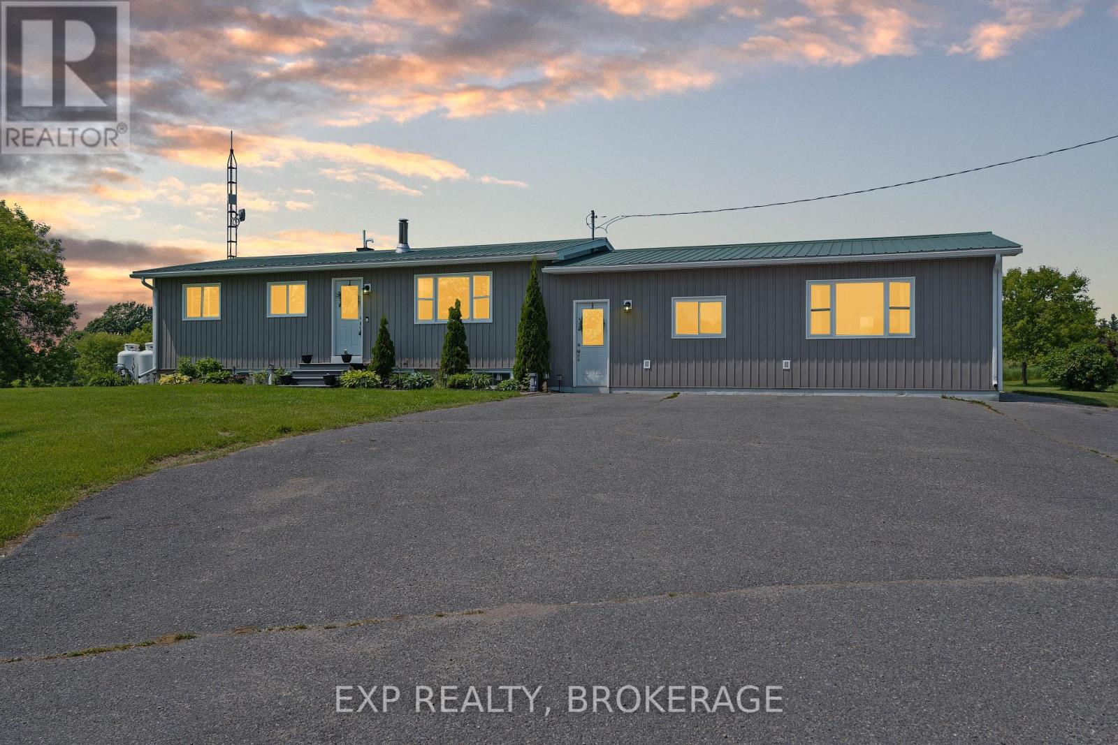 112 SWEETS CORNERS ROAD, leeds and the thousand islands, Ontario