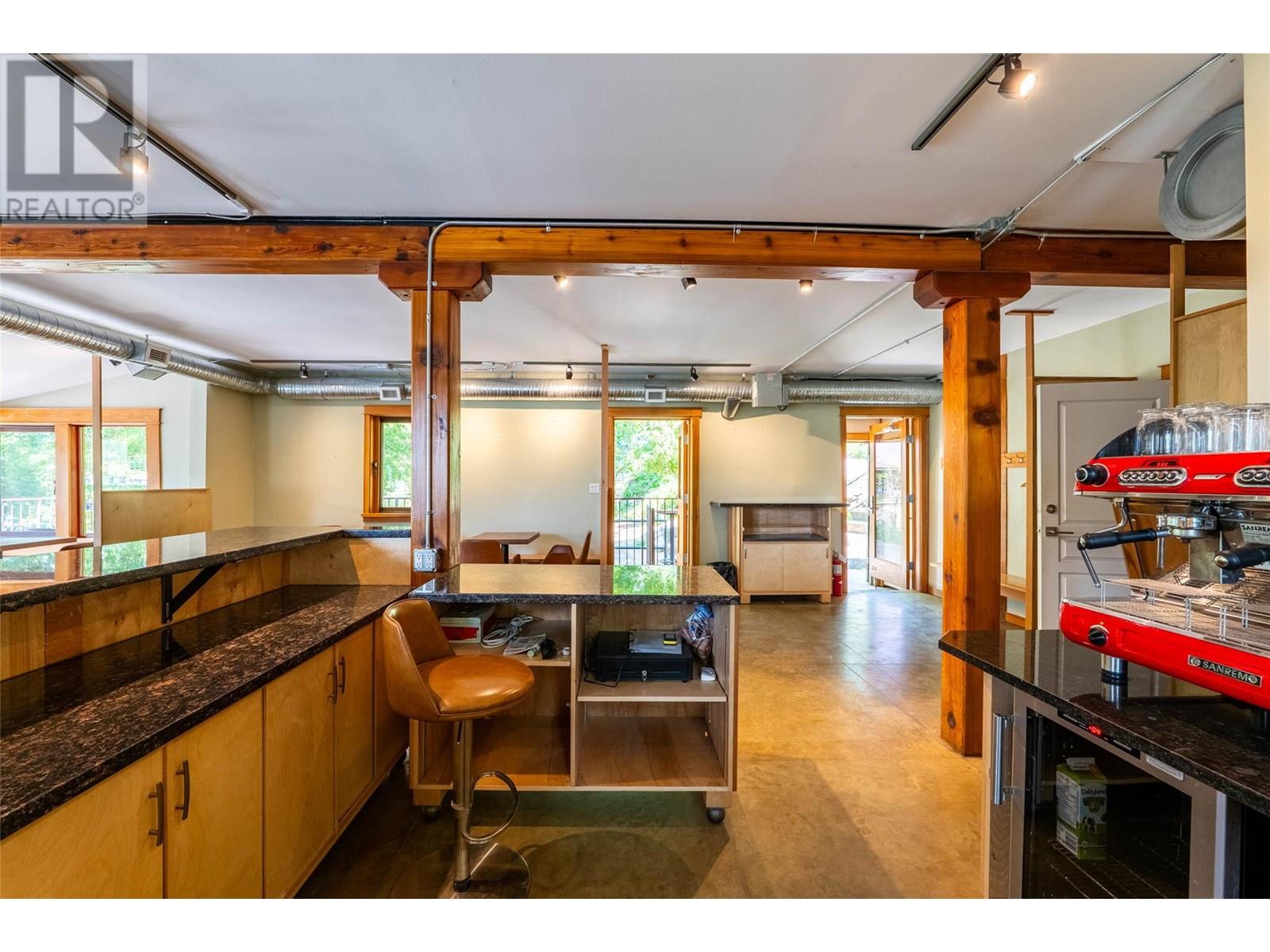 512 Hendryx Street, Nelson, British Columbia  V1L 2A8 - Photo 9 - 10351221