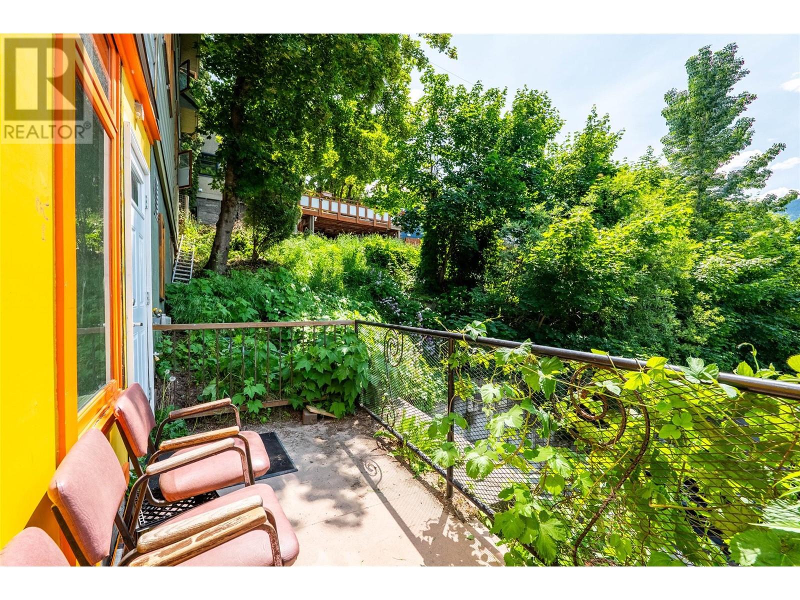 512 Hendryx Street, Nelson, British Columbia  V1L 2A8 - Photo 40 - 10351221