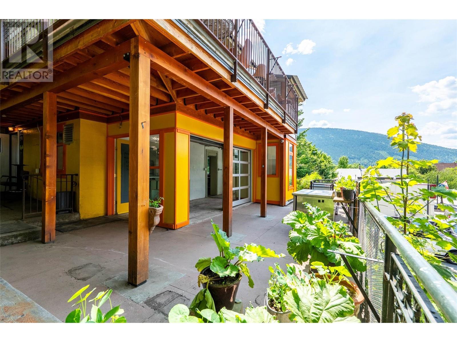 512 Hendryx Street, Nelson, British Columbia  V1L 2A8 - Photo 30 - 10351221