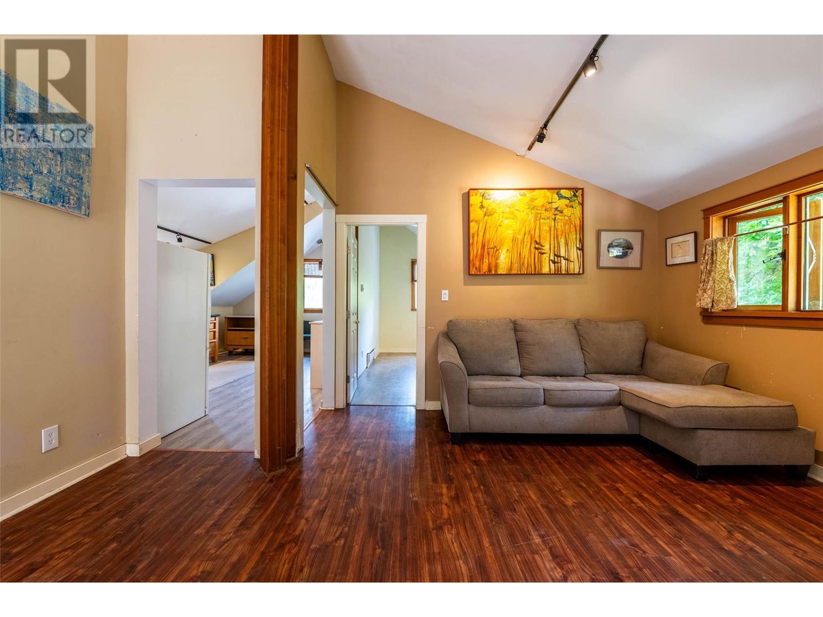 512 Hendryx Street, Nelson, British Columbia  V1L 2A8 - Photo 63 - 10351221